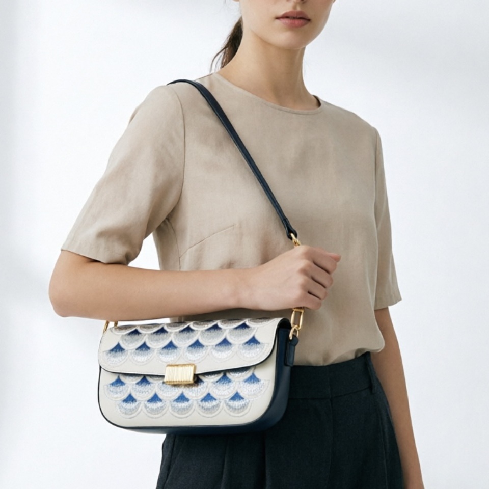 Luxury Bags England - NUOVA borsa a tracolla in pelle
