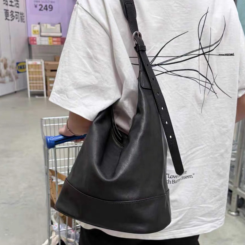 Borse a secchiello stile Inghi - Luxury Bags England recensione e prezzo